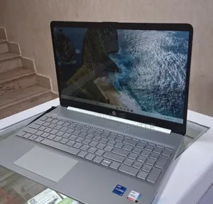 New Laptop HP 14-Dq1088wm 16GB Intel Core I7 SSD 512GB