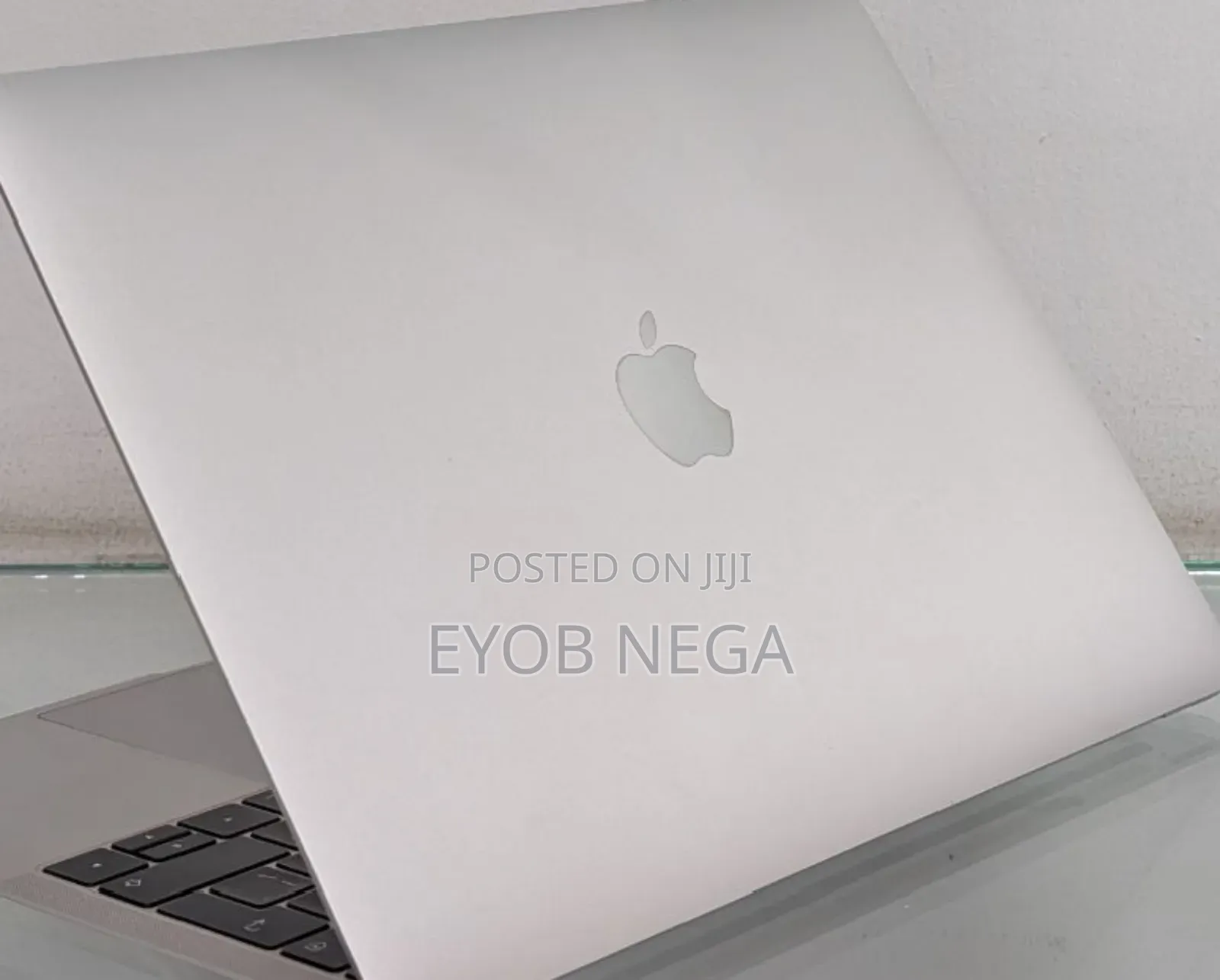 New Laptop Apple MacBook Pro 2017 8GB Intel Core I5 SSD 256GB