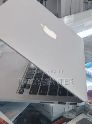 New Laptop Apple MacBook Pro 2015 16GB Intel Core I5 SSD 512GB