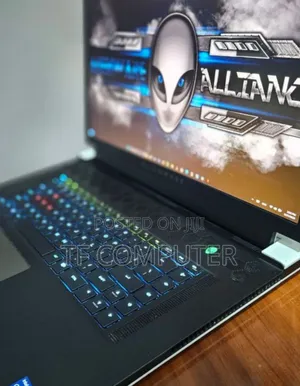 New Laptop Alienware M17x R2 16GB Intel Core I7 SSD 512GB