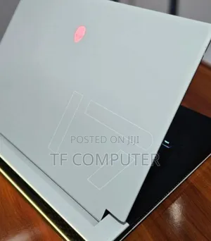 New Laptop Alienware M17x R2 16GB Intel Core I7 SSD 512GB