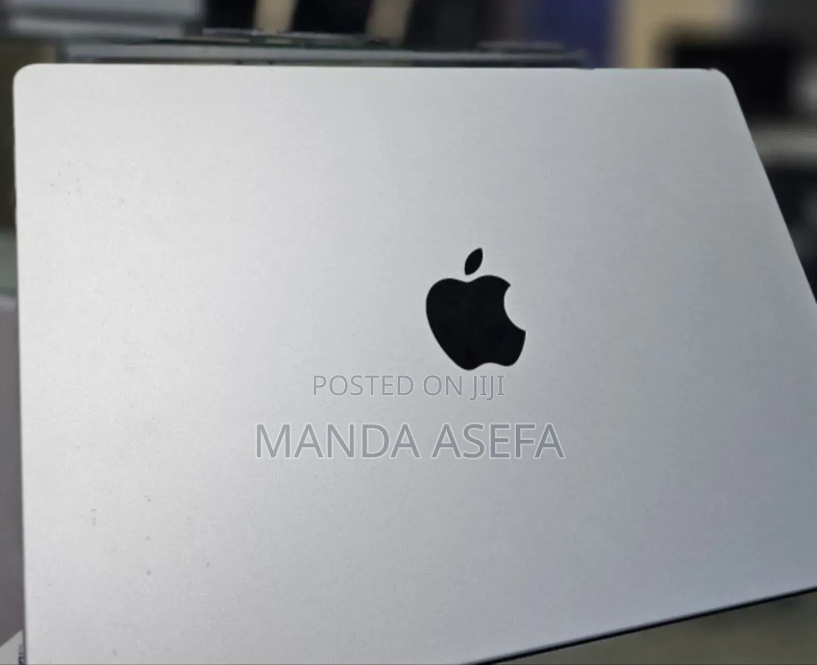 New Laptop Apple MacBook Pro 8GB Apple M3 SSD 512GB