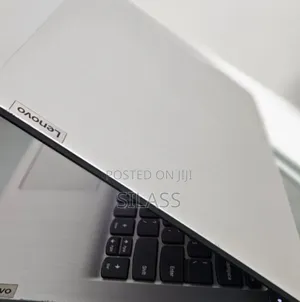 New Laptop Lenovo Ideapad 3 8GB Intel Core I5 SSD 256GB