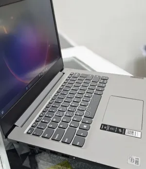 New Laptop Lenovo Ideapad 3 8GB Intel Core I5 SSD 256GB