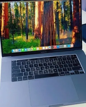 New Laptop Apple MacBook Pro 2019 16GB Intel Core I7 SSD 512GB