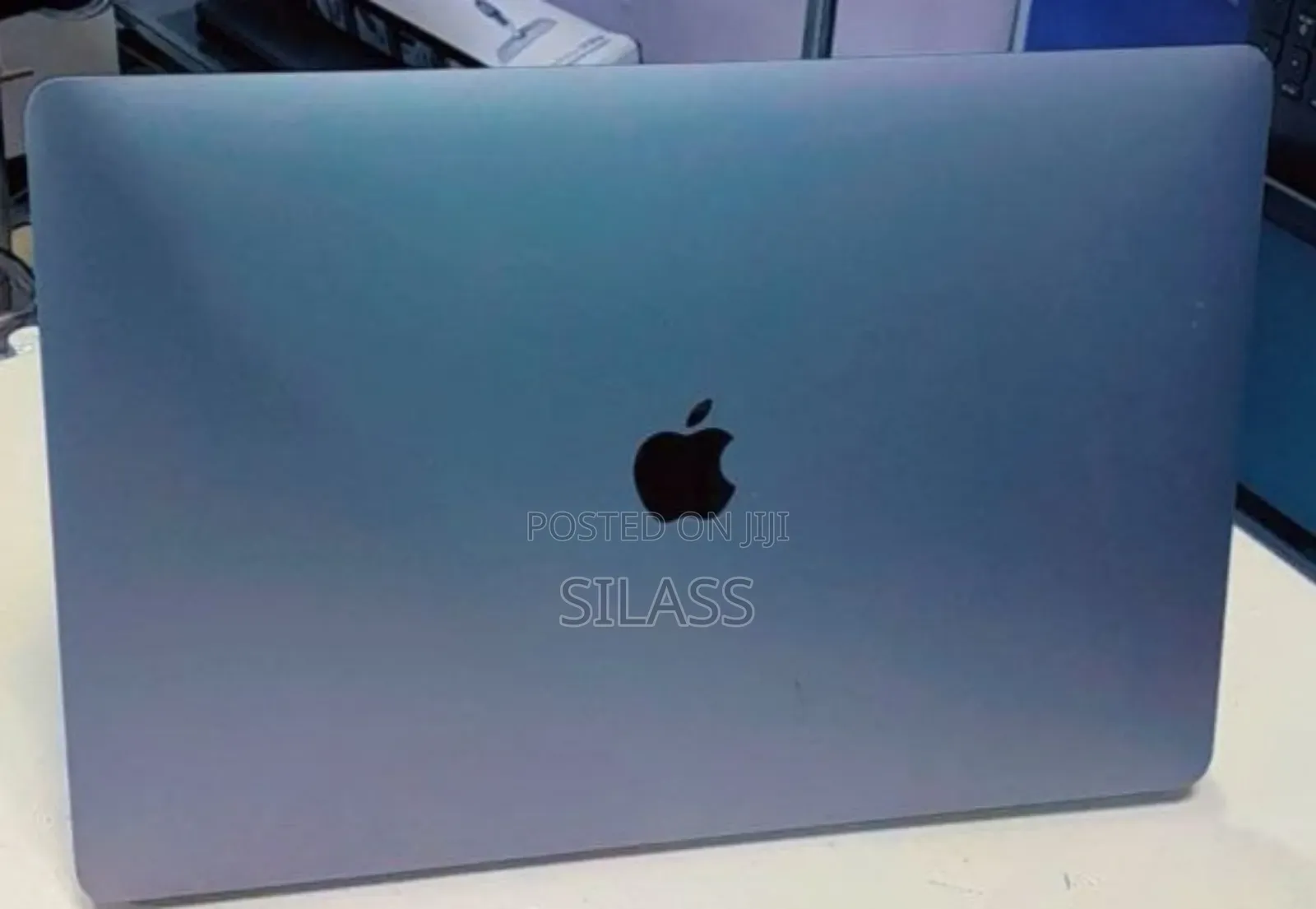 New Laptop Apple MacBook Pro 2019 16GB Intel Core I7 SSD 512GB