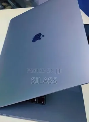 New Laptop Apple MacBook Pro 2019 16GB Intel Core I7 SSD 512GB