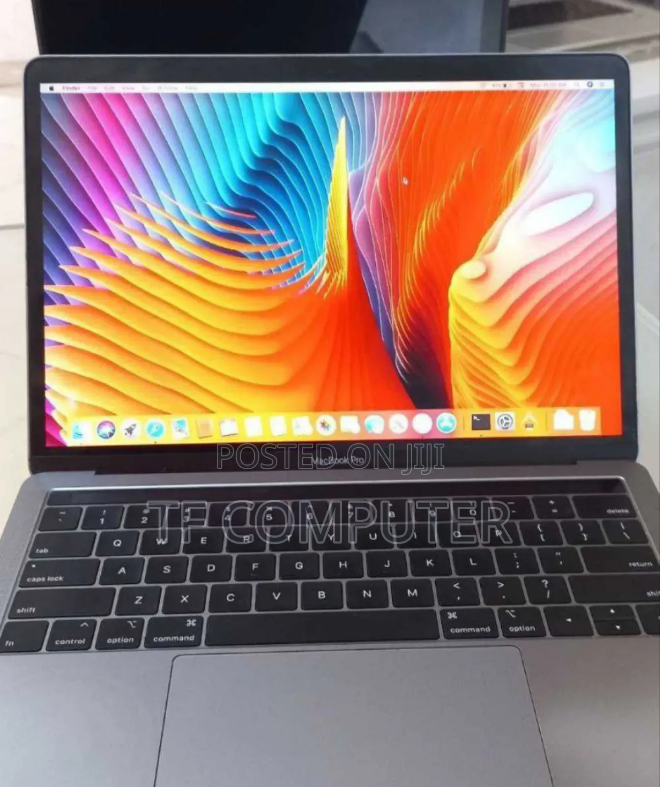 New Laptop Apple MacBook Pro 2018 8GB Intel Core I5 SSD 512GB