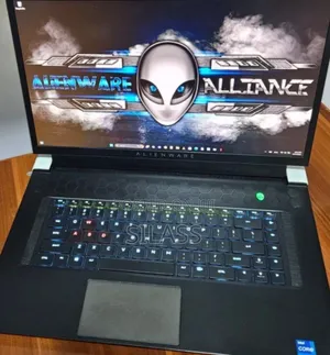 New Laptop Alienware M17x R2 16GB Intel Core I7 SSD 1T