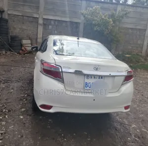 Toyota Yaris 2015 White