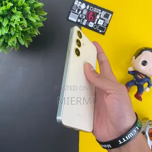 New Samsung Galaxy S24 256 GB White