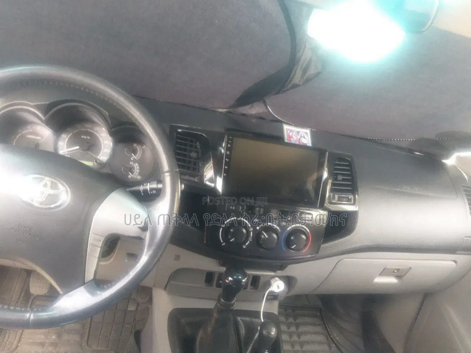 Toyota Hilux 2012 Black