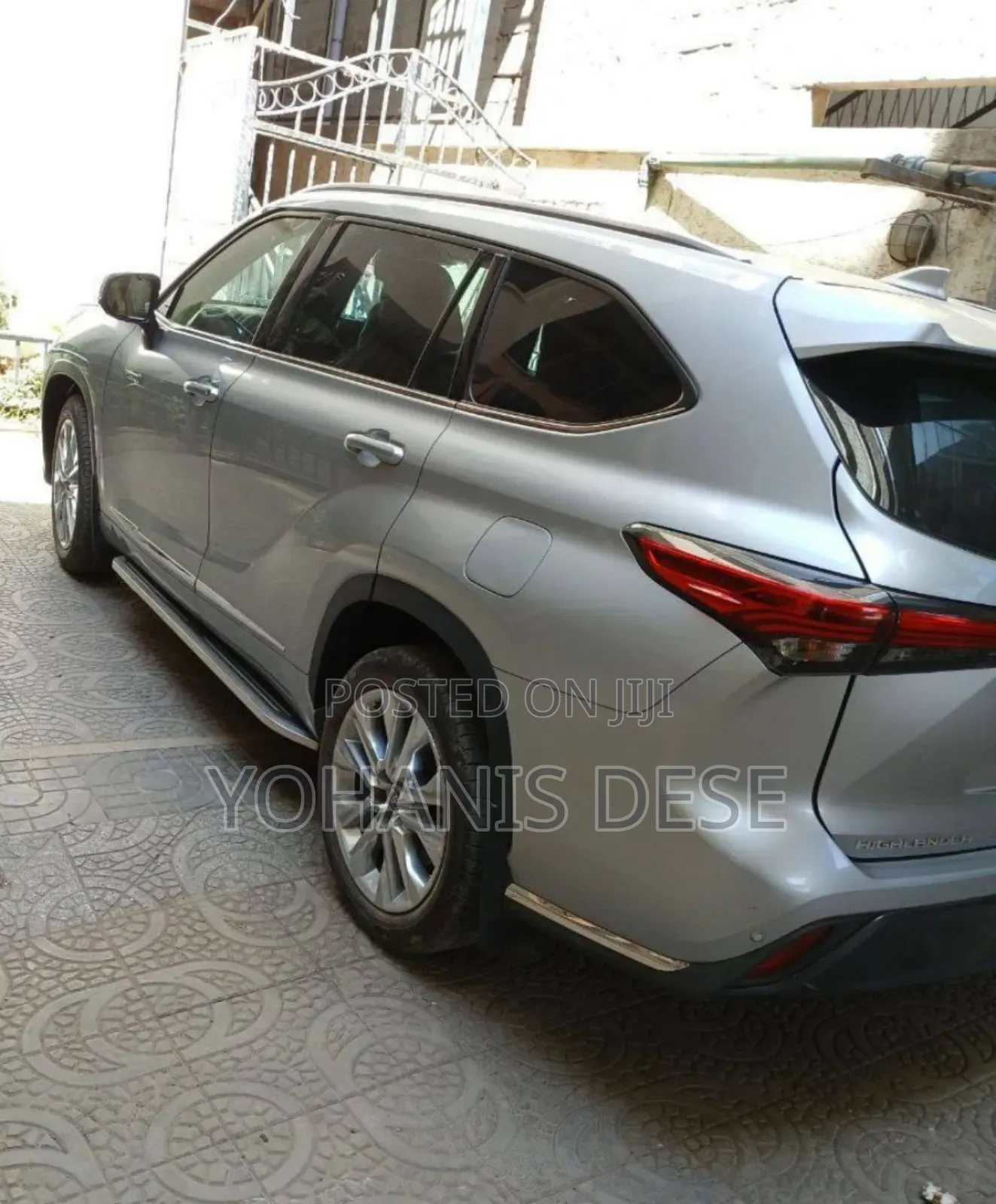 Toyota Highlander 2022 Gray