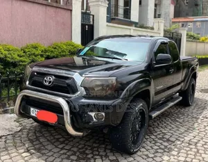 Toyota Tacoma 2014 Black