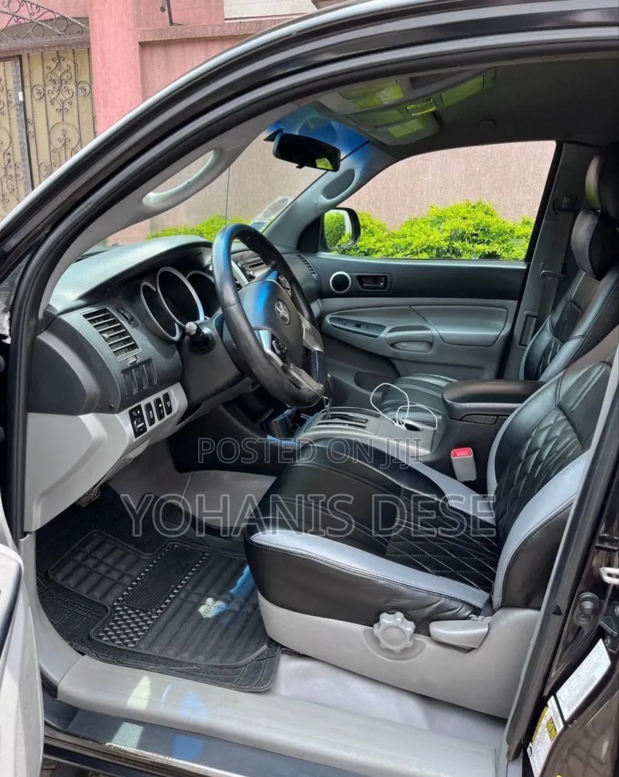 Toyota Tacoma 2014 Black