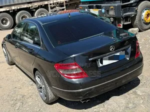 Mercedes-Benz C180 2009 Black