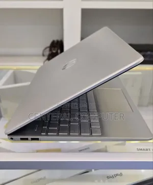 New Laptop HP Stream Notebook 8GB AMD Ryzen 5 SSD 512GB