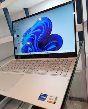 New Laptop Dell Inspiron 14 1440 16GB Intel Core I7 SSD 512GB