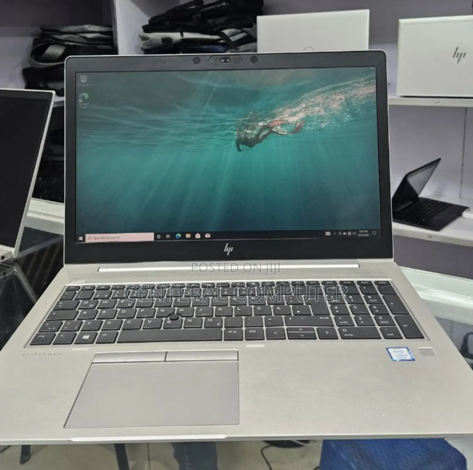 New Laptop HP 14-Dq2031tg 16GB Intel Core I7 SSD 512GB