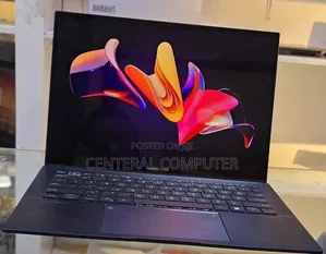 Photo - New Laptop Asus ZenBook UX330UA 16GB Intel Core I7 SSD 512GB