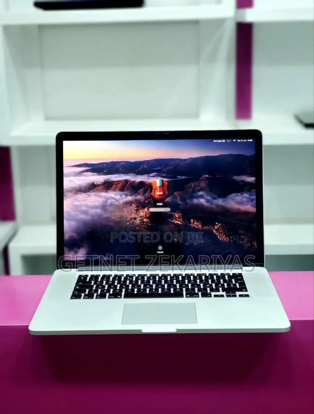 New Laptop Apple MacBook Pro 2015 16GB Intel Core I7 SSD 256GB