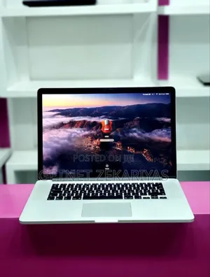 New Laptop Apple MacBook Pro 2015 16GB Intel Core I7 SSD 256GB