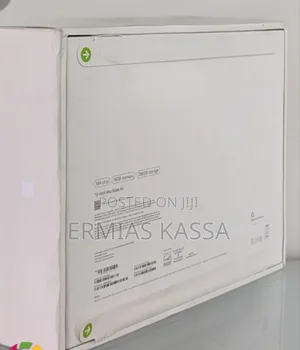 Photo - New Laptop Apple MacBook Air 16GB Apple M4 SSD 256GB