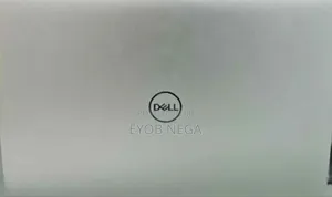 New Laptop Dell Precision 15 3520 16GB Intel Core I7 SSD 512GB