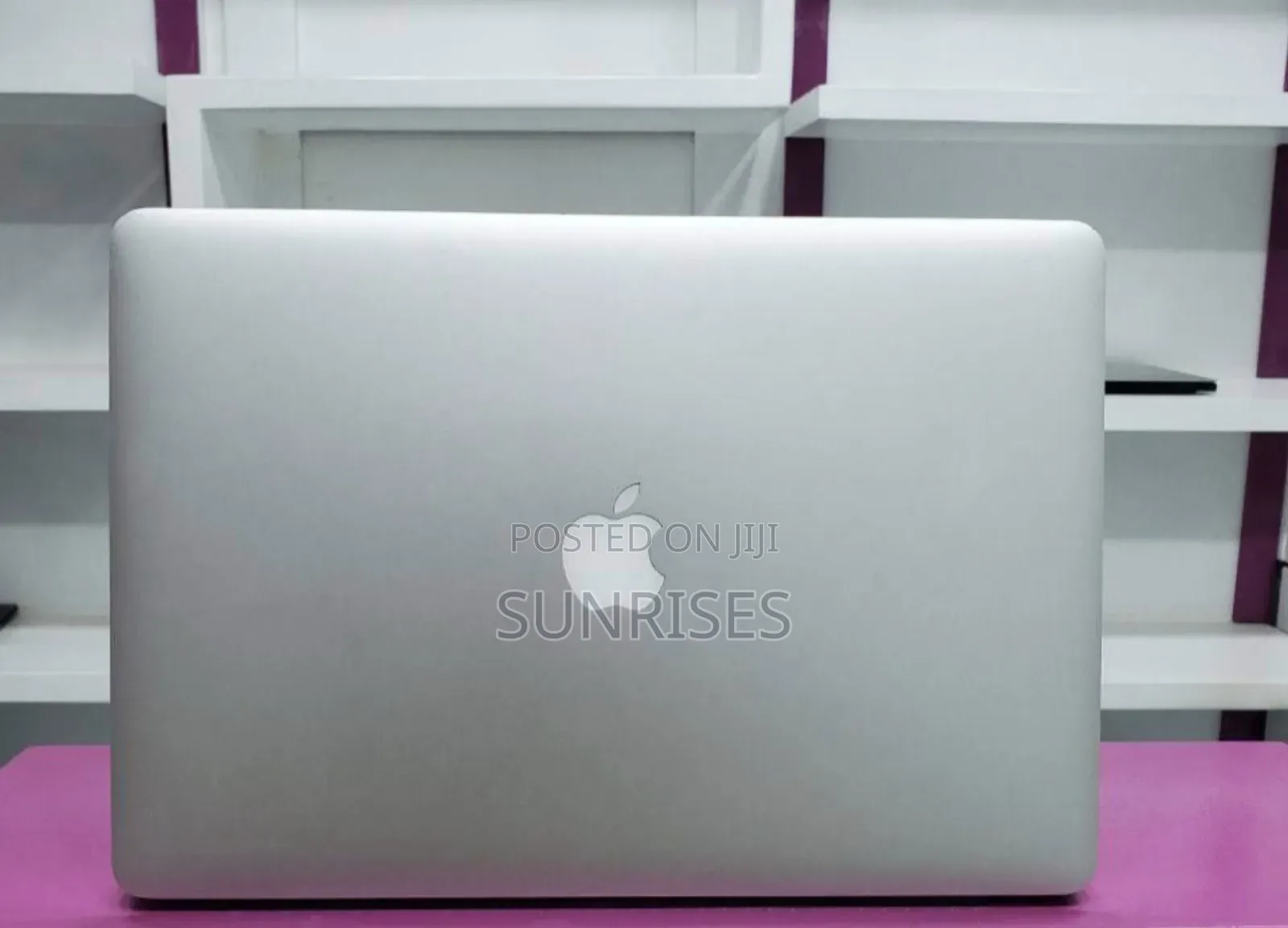 New Laptop Apple MacBook Pro 2015 16GB Intel Core I7 SSD 256GB