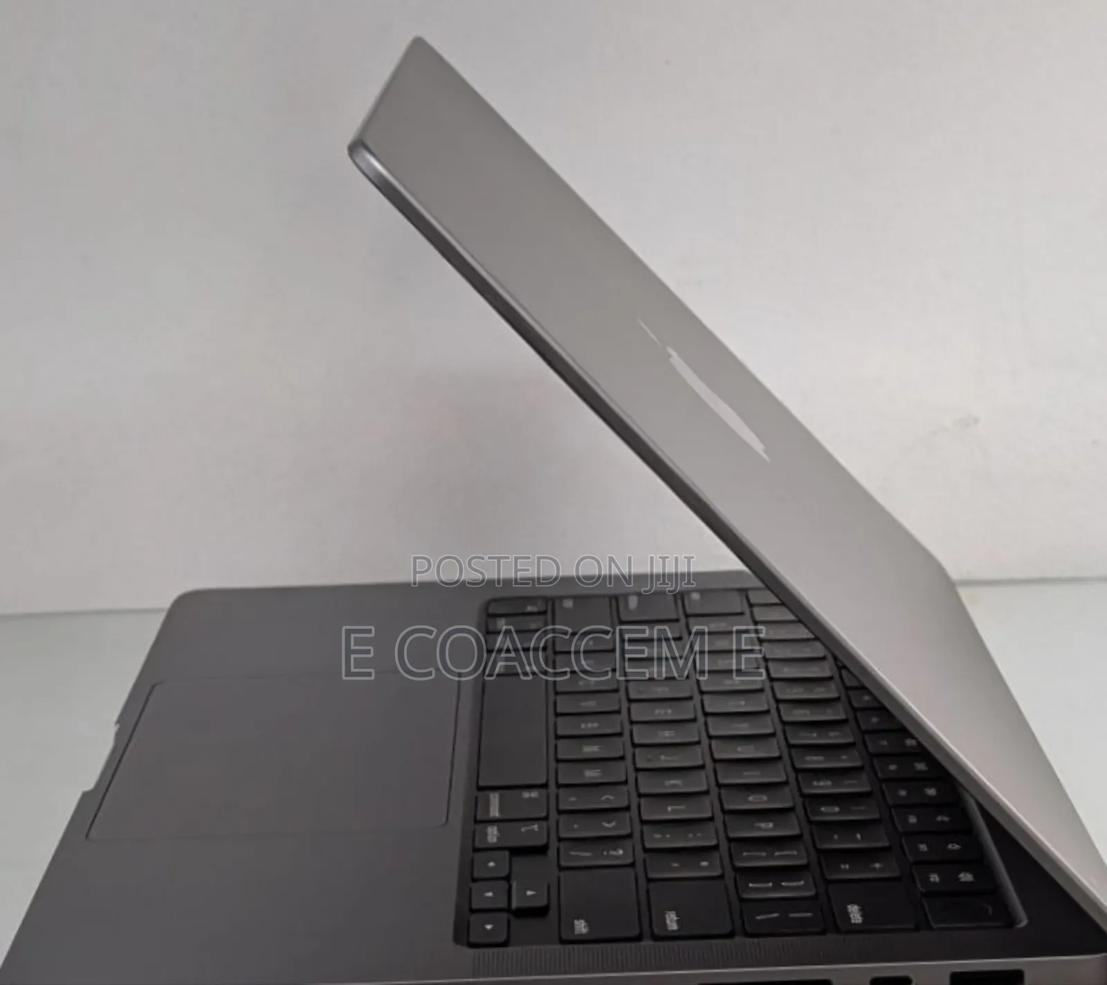 New Laptop Apple MacBook 16GB Apple M1 SSD 512GB