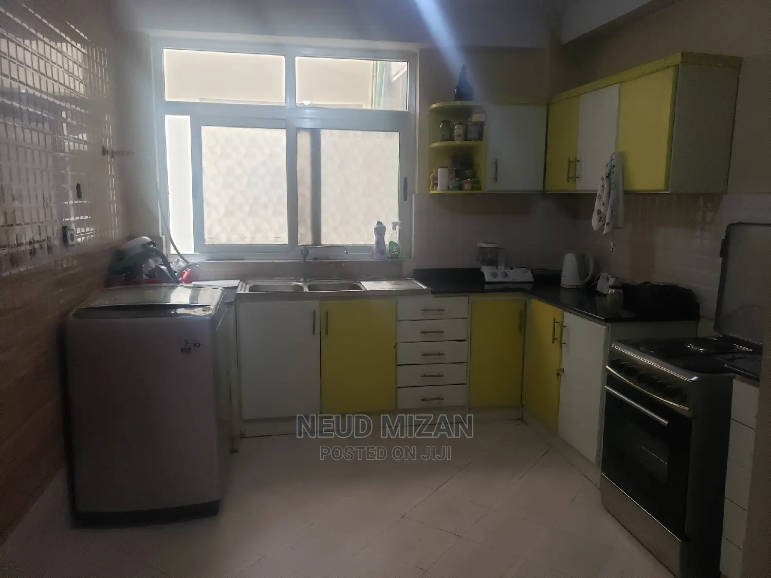 An Entire Fully Furnished Apartment With 3 Bedrooms