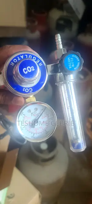 Photo - Co2 Regulator