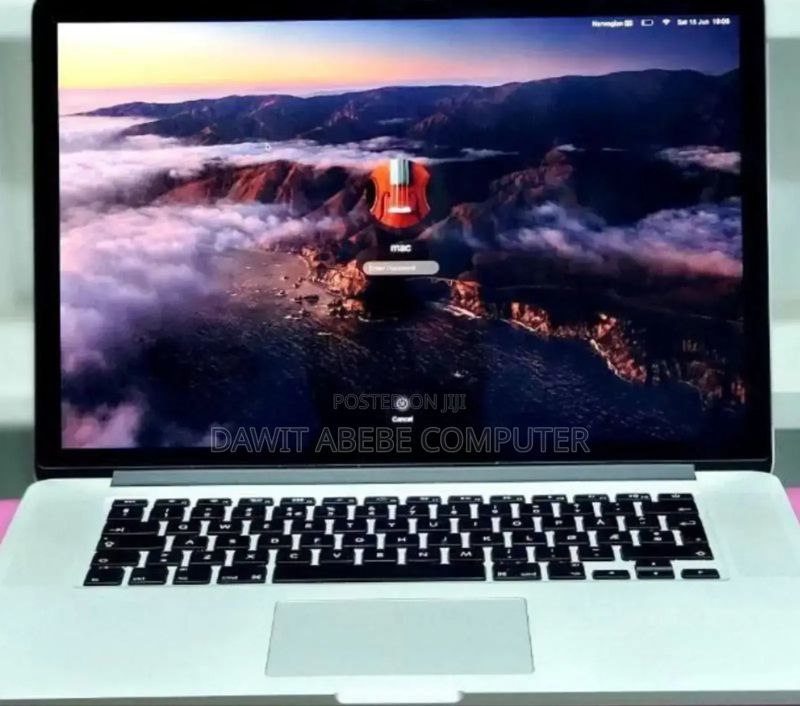 New Laptop Apple MacBook Pro 16GB Intel Core I7 SSD 256GB