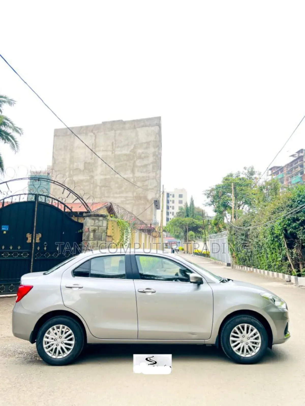 Suzuki Dzire 2022 Gray