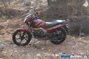 Mahindra Centuro 2016 Red