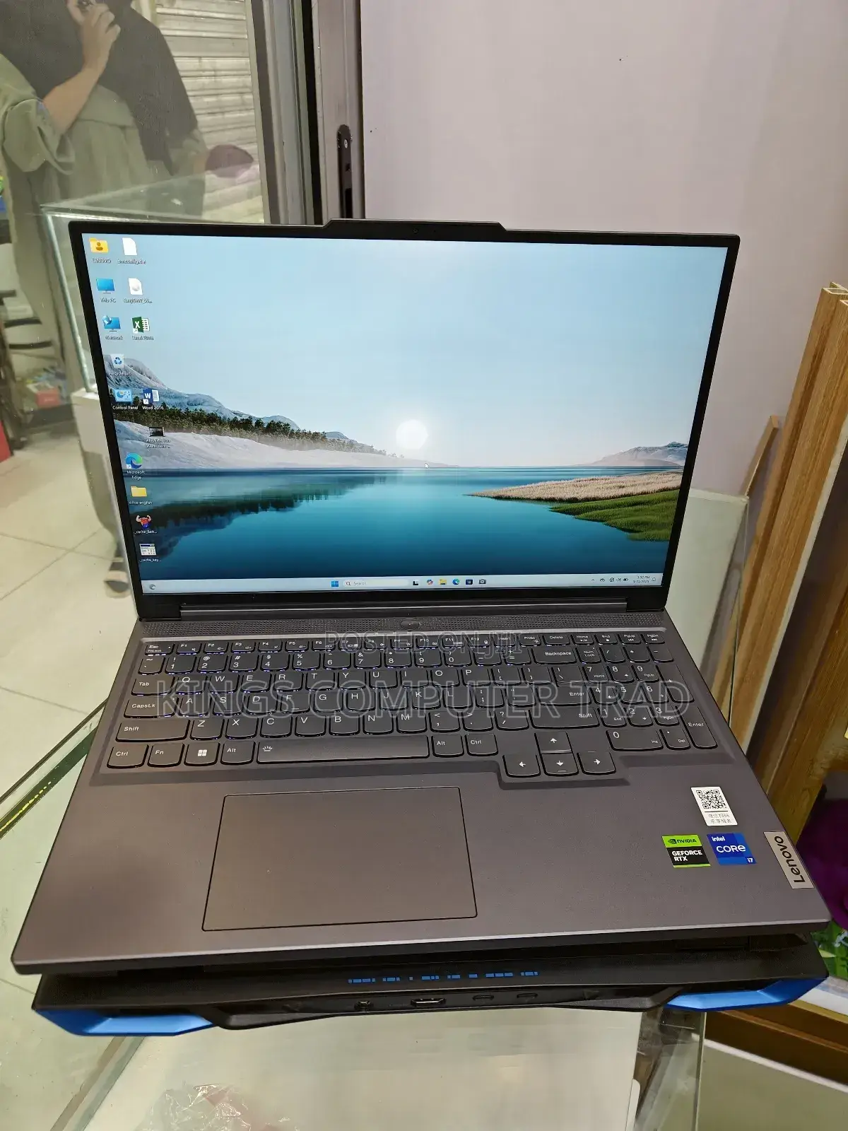 New Laptop Lenovo 16GB Intel Core I7 SSD 1T
