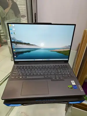 New Laptop Lenovo 16GB Intel Core I7 SSD 1T