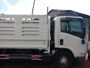 Isuzu. Obama 2022. Model.