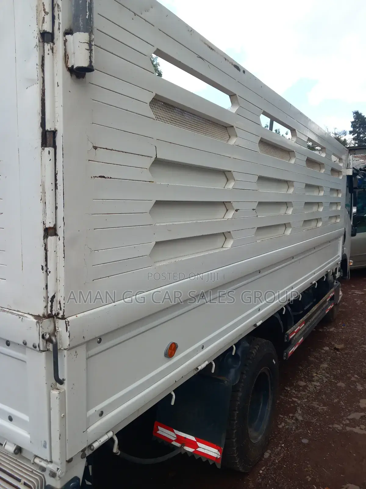 Isuzu. Obama 2022. Model.