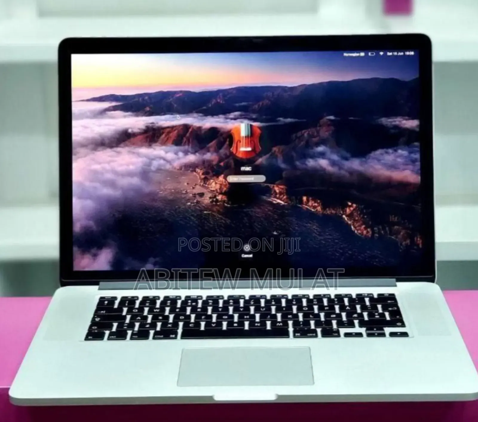 New Laptop Apple MacBook Pro 2015 16GB Intel Core I7 SSD 256GB