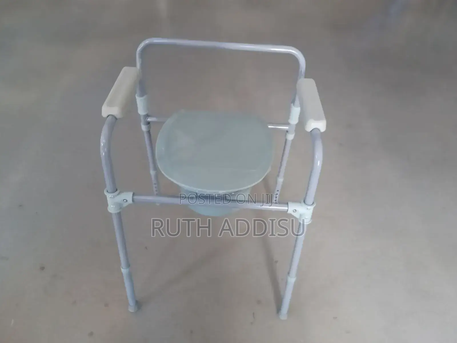 Comode Chair43commkde Chair32toilet Chair65bed Sid Commode