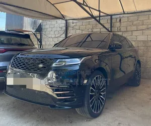Photo - Land Rover Range Rover Velar 2022 Black