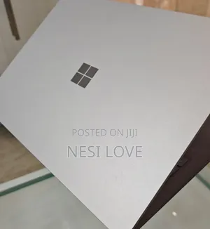 New Laptop Microsoft Surface 16GB Intel Core I7 SSD 512GB