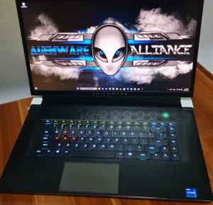 New Laptop Alienware M17x R2 16GB Intel Core I7 SSD 1T