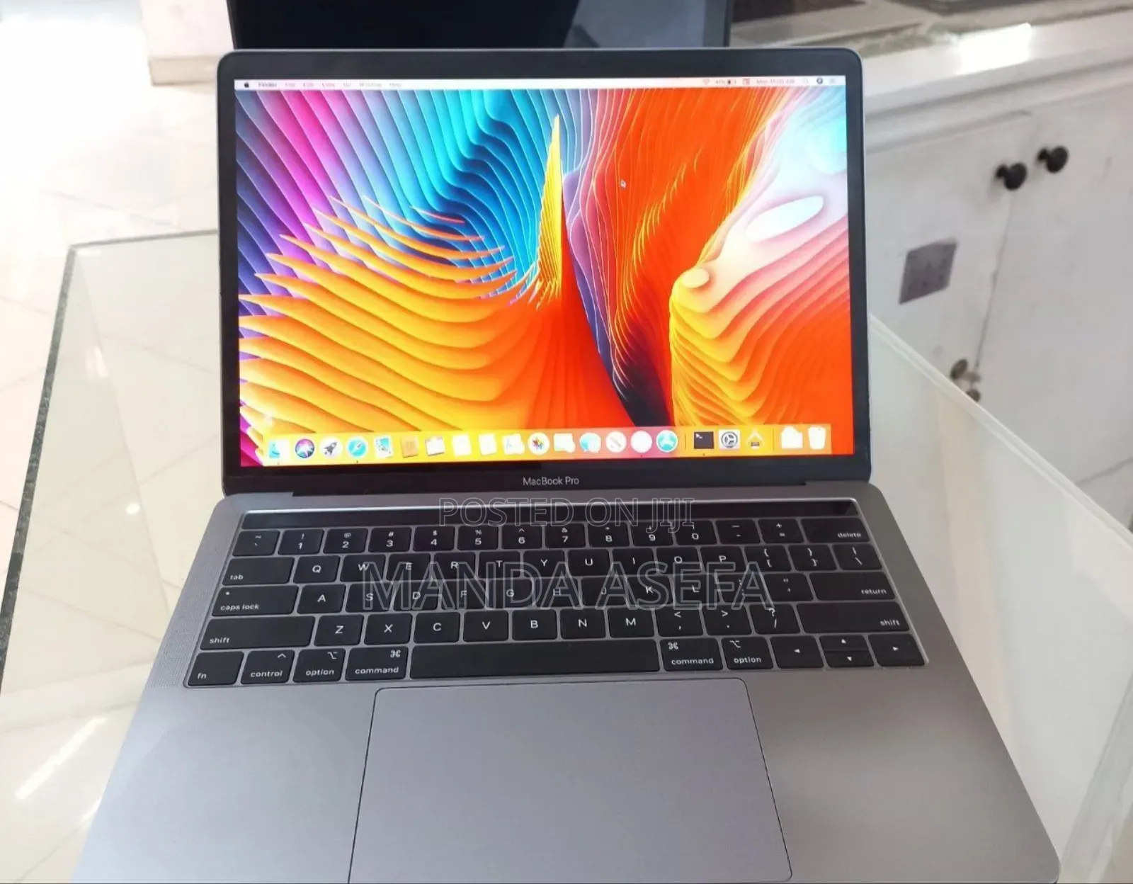 New Laptop Apple MacBook Pro 2018 8GB Intel Core I5 SSD 512GB