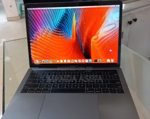 New Laptop Apple MacBook Pro 2018 8GB Intel Core I5 SSD 512GB