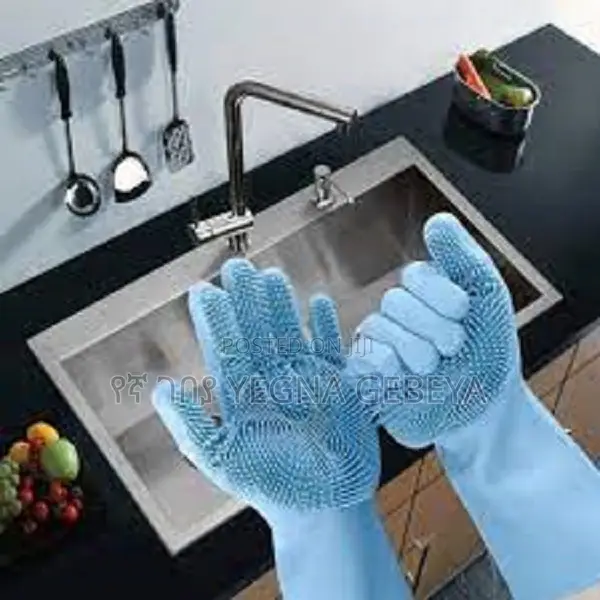 Magic Silicone Dishwashing Gloves With Built-in Scrubbers