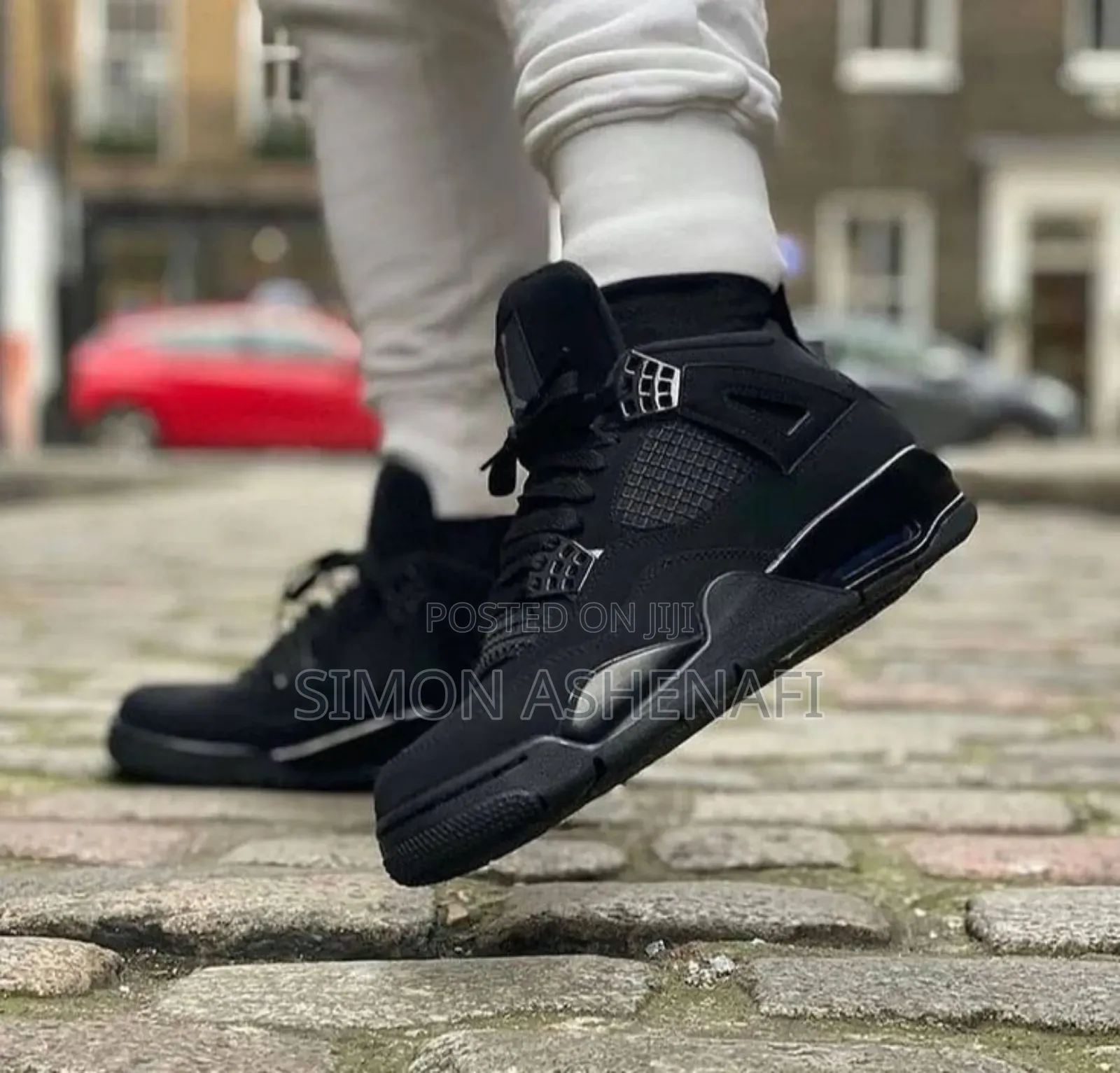 Black Cat Jordan 4