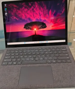 New Laptop Microsoft Surface 16GB Intel Core I7 SSD 512GB