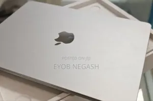 New Laptop Apple MacBook Air 2023 M2 8GB Apple M2 SSD 256GB